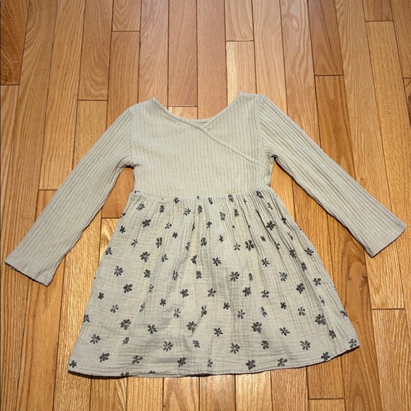 Zara Kids Cream and Gray Floral Patterned Dress - Picture 2 of 3